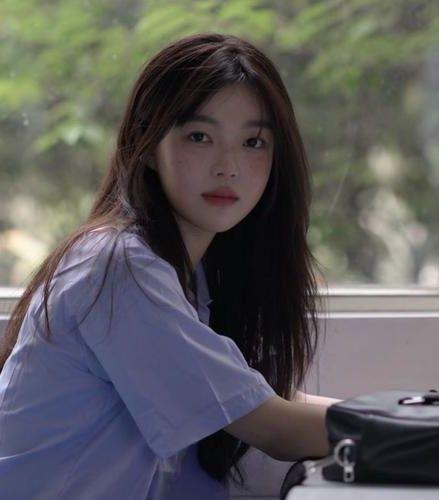 《清冷O在恋综驯夫》作者：猫猫九歌