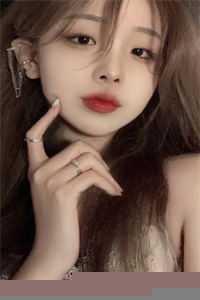 《直播算命太准，真千金她全网封神》凌砚