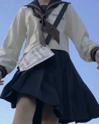 【独家】玫瑰枯萎爱不再生 作者：