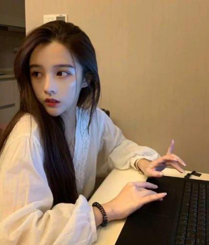 回到牧场当饲养员 作者 月寂烟雨