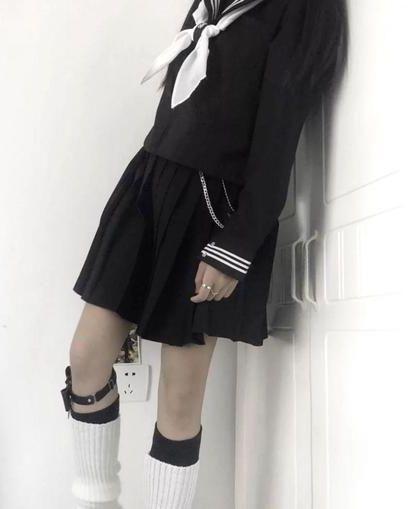 by《渣攻的白月光总对我打直球》作者：不见仙踪