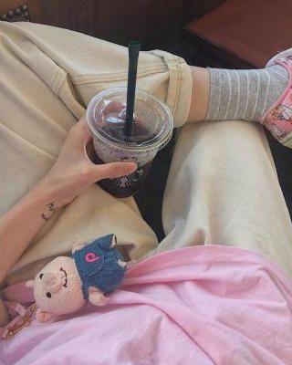 【首发热文】《穿书七零:娇娇知青抱紧反派大腿》温暖 顾长风