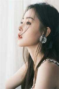 《全世界都知道她爱我》作者:鱼霜